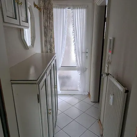 Mini-wohnung-mit-dachschraege-im-friesischen-stil * Westerland